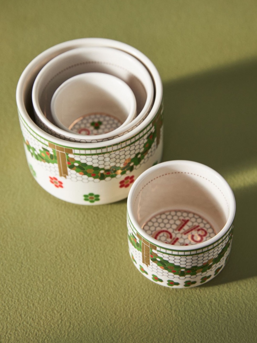Anthropologie Christmas measuring cups